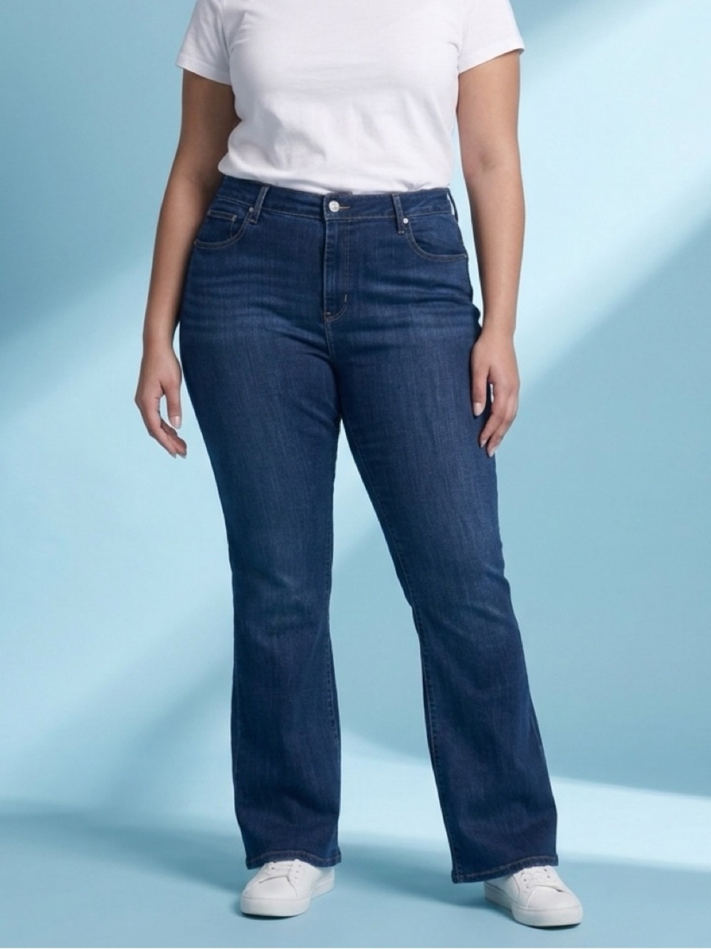 NWT Levi's 725 High Rise Bootcut Jeans Dark